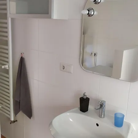 Haus-im-garten-in-der-naehe-von-koeln-messe Holiday home Bergisch Gladbach