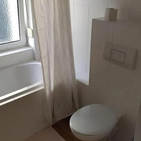 בית נופש Haus-im-garten-in-der-naehe-von-koeln-messe