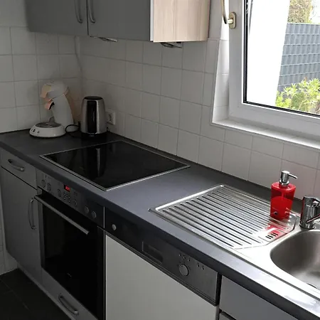 Haus-im-garten-in-der-naehe-von-koeln-messe Holiday home