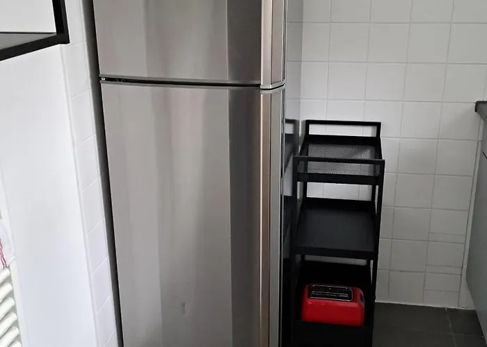 Haus-im-garten-in-der-naehe-von-koeln-messe